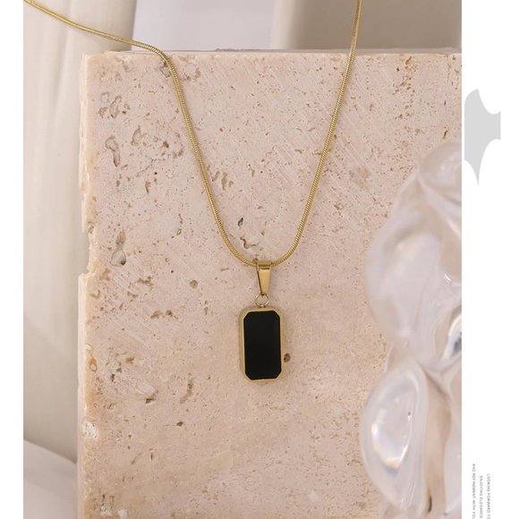 New 18K Gold Plated Double Sided White Shell Black Enamel Rectangular Necklace - Picture 7 of 7